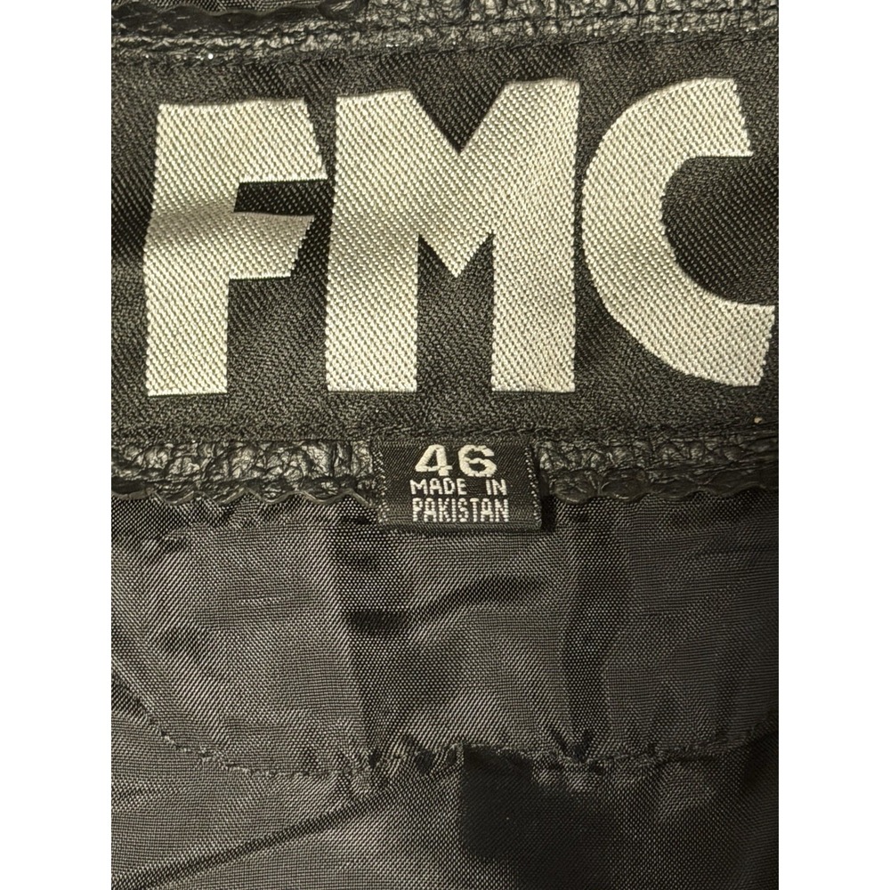 FMC Leather Biker Vest Size 46 Support Our Troops POW MIA Patches - Picture 3 of 5